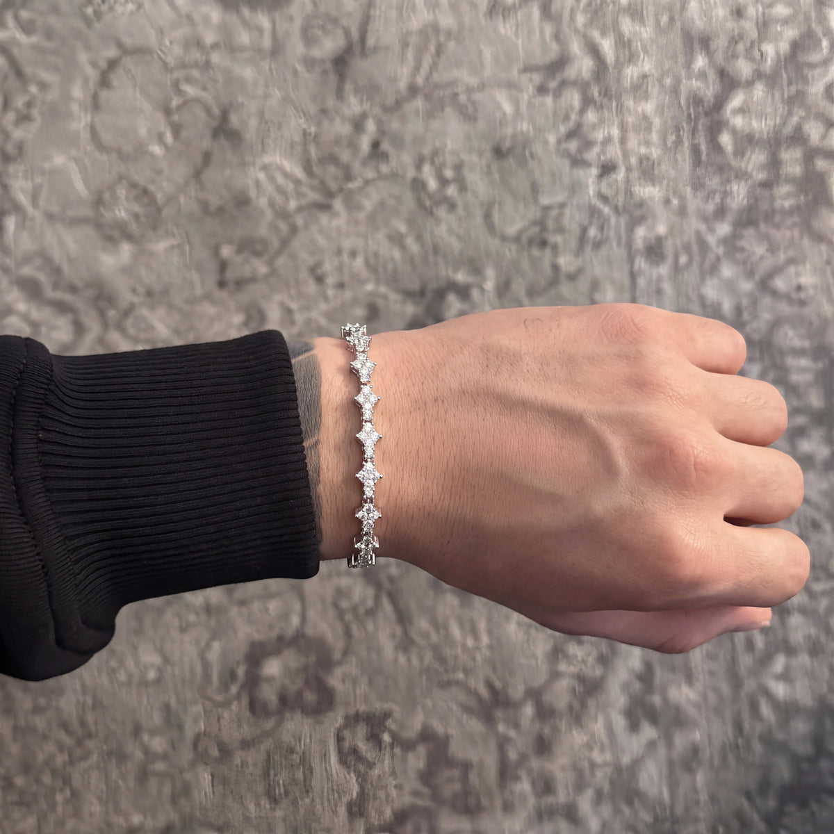 Pulsera plata con cristales tallados